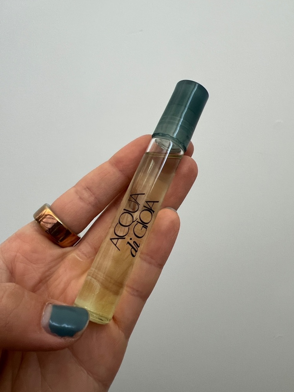 Armani Acqua di Gioia Roller Ball Eau de Parfum-Fresh Lemon & Water Jasmine 10ml
